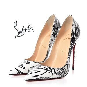 Christian Louboutin WallGraf So Kate Pumps Heels Black and White 39